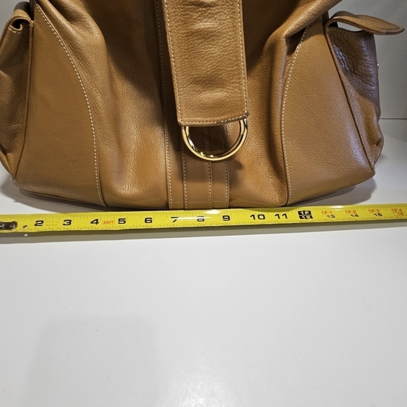Jane Bolinger 15"x17"x5" Tan Leather Shoulder Bag Purse Gold Hardware Very Clean - Picture 16 of 16